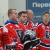 Москвичи победили ялтинцев в хоккей