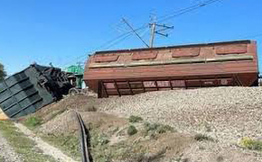 Воронка от взрыва под поездом в Крыму достигает 15 метров в ширину