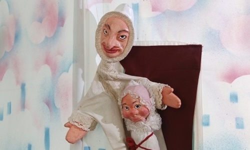 Министр культуры считает, что крымские куклы главнее крымских актеров