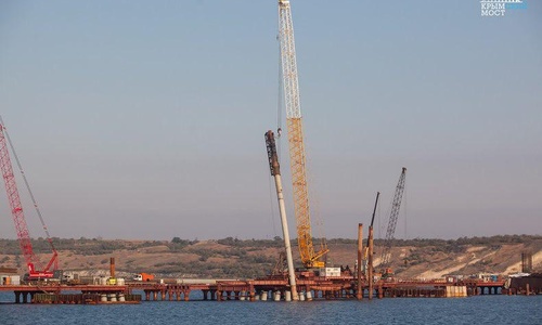 Опыт стройки моста в Крым используют на Сахалине