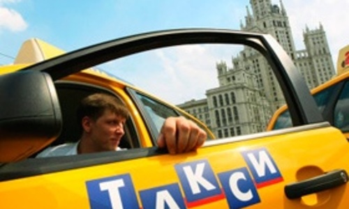 Крымских таксистов заставят разукрасить своих «ласточек»