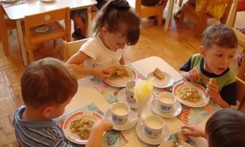 В Симферопольском районе детей кормили спредом