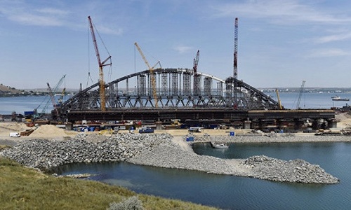 Министр транспорта РФ проверит стройку Керченского моста