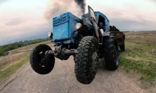 Крымские ямы пленили пьяного угонщика трактора