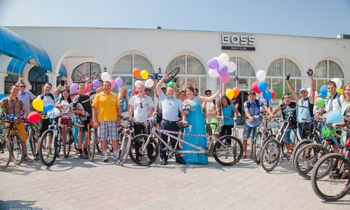 В Крыму отпраздновали уникальную велосвадьбу