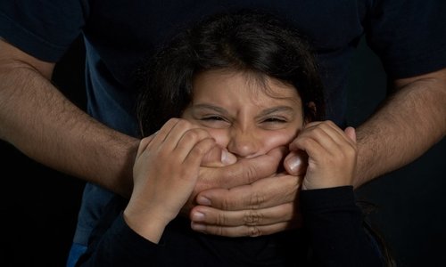 В Севастополе отца осудят за растление трех дочерей