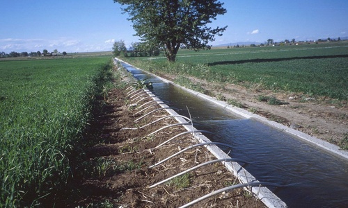 Крымские земли будут поливать сточными водами