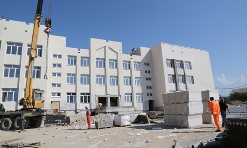 Крымскотатарскую школу в Симферополе достроят к концу года
