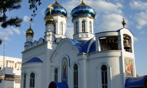 В России рабочий при храме украл 60 тысяч рублей и потратил их на женщин
