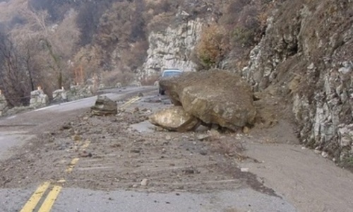 Из-за оползня перекрыли одну из крымских дорог