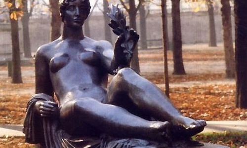 В центре Парижа откроют парк для нудистов