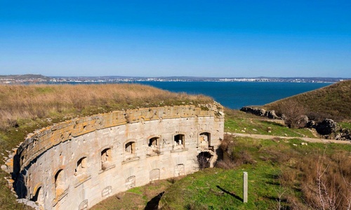 Керчане штурмовали крепость, чтобы увидеть мост в Крым