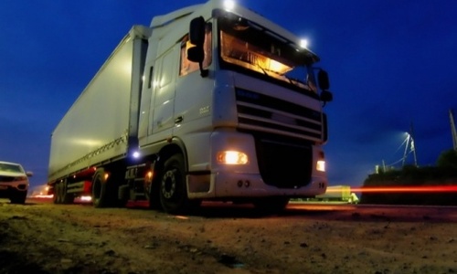 Летом грузовики будут ездить по Крыму исключительно ночью