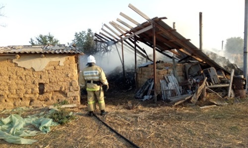 В крымском селе сгорело 5,5 тонн сена