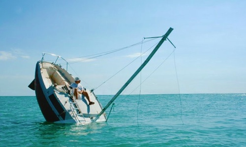 В Крыму Армагеддонец: тонут яхты, размывает трассу «Таврида»