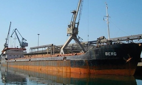 Поврежденное близ Крыма судно предложили отремонтировать