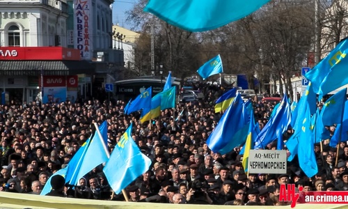 Как на площади Ленина в Симферополе пели Гимн Украины