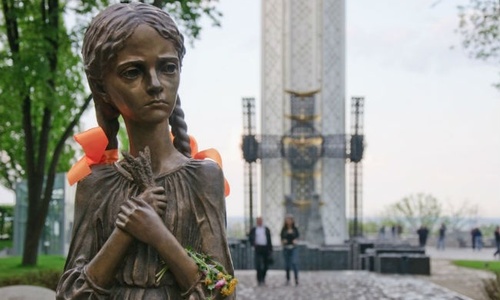 Украина просит мир признать Голодомор