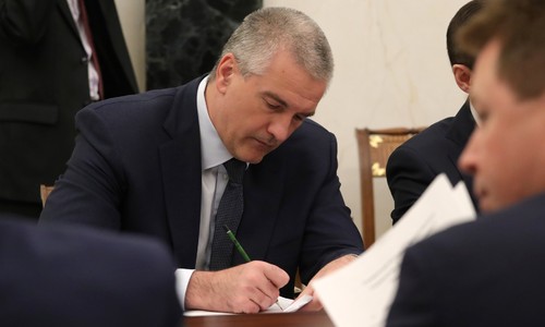 В МинЖКХ и МЧС Крыма назначили новых замов