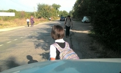 Школьники в крымском селе рискуют своей жизнью