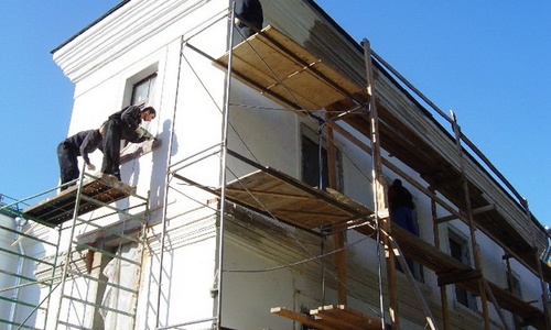 Проблемы ремонта в Ялте спихнули на погоду и подрядчиков
