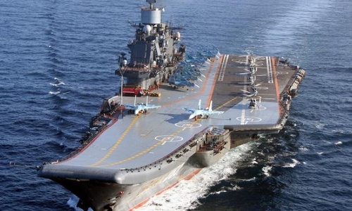 «Адмирал Кузнецов» не дает НАТО покоя