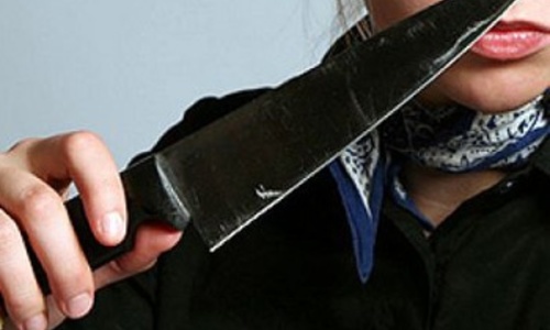 Крымчанка 15 раз ударила ножом собственную мать