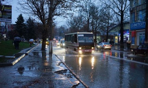 Непогода оставила без света крымские села и поселки