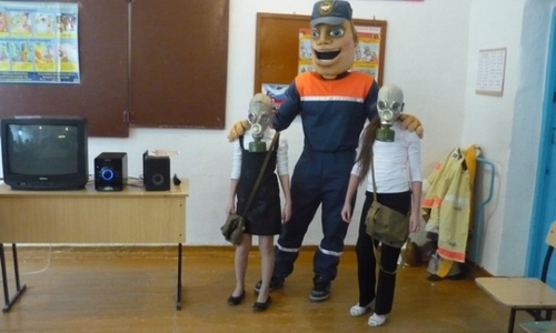 Почти все школы Крыма работают с нарушениями