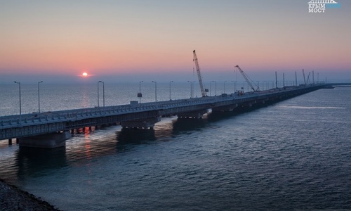 Аксенов рассказал о начале движения по мосту в Крым