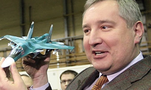 В Крым на вертолете прилетел Рогозин