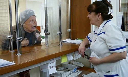 Модернизации крымских больниц мешают старухи