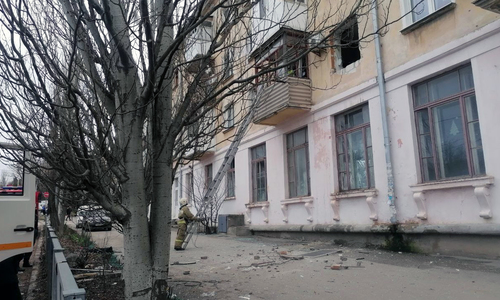 В Севастополе прозвучал взрыв в доме с заброшенным кафе первого этажа