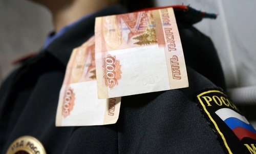 Крымского полицейского заподозрили во взяточничестве