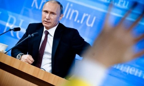 Путин устал от безобразия власти в Крыму, – мнение