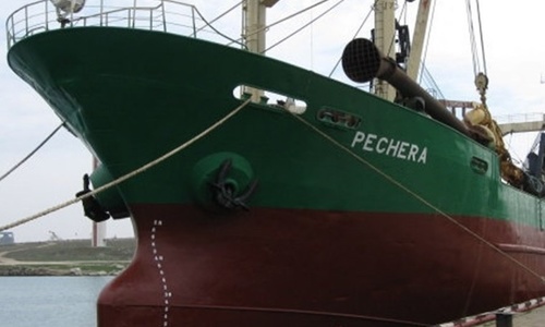 Арестованное Киевом судно осталось в Крыму