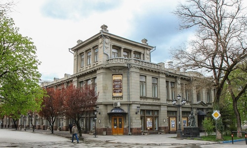 Театр им. Горького скоро откроется для зрителей