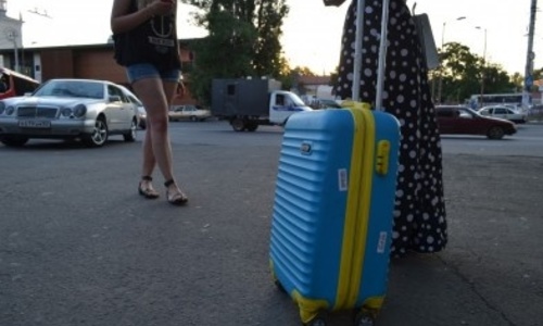 Украинцы готовы часами ждать посещения Крыма