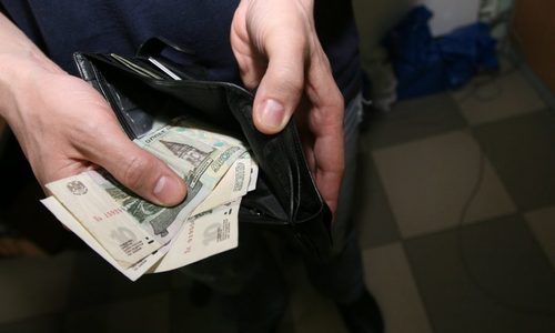 Прокуроры заставили крымскую компанию выплатить рабочим долг