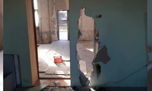 Центр детей-инвалидов в Севастополе разрушили подростки