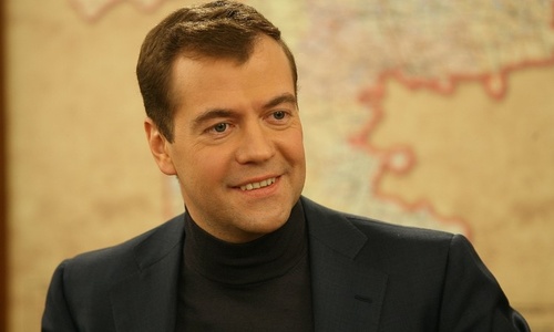 Медведев «успокоил» недовольную крымскую пенсионерку: «Просто денег нет сейчас»
