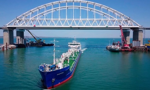 В июле по Крымскому мосту прокатились 770 тысяч авто