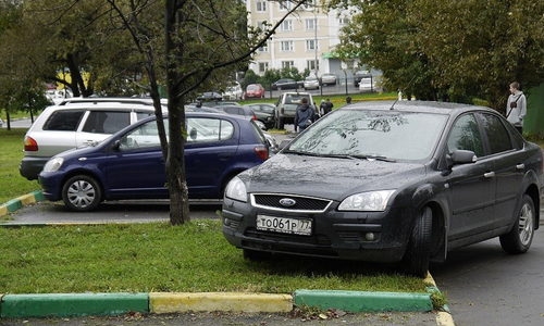 В Севастополе намерены штрафовать горе-парковщиков