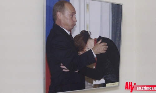 Крымчанам показали забавного Путина