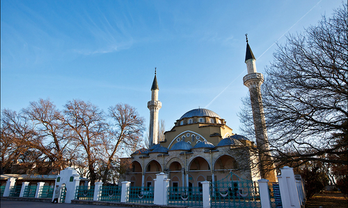 В мечетях и храмах Крыма помолятся о погибших в Керчи