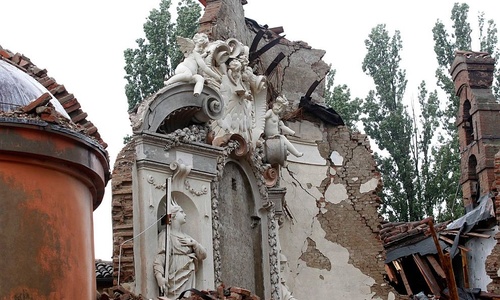 Землетрясение в Италии: не менее 14 погибших