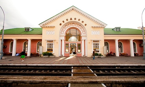Ростов сделает проект капремонта феодосийского вокзала
