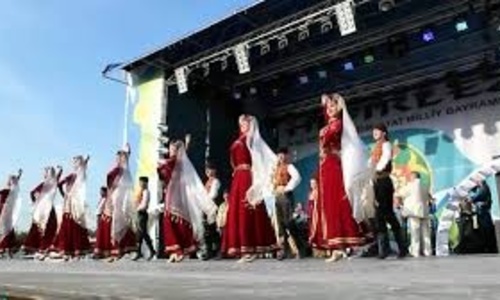 «Хайтарма» удивит крымчан пуантами и акробатикой