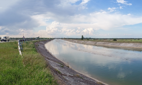 По Северо-Крымскому каналу стало поступать больше воды