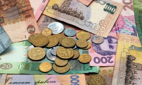 Ощадбанк начал возвращать крымским клиентам деньги